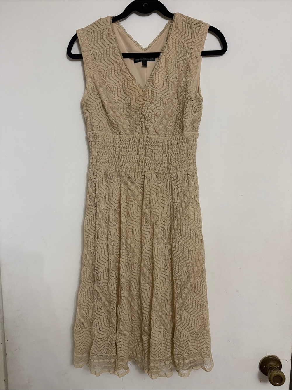 Chris McLaughlin size 6 beige sleeveless dress